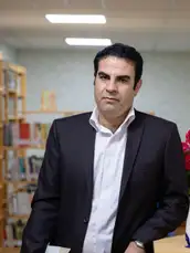 دکتر حسین دانش مهر دانشیار گروه جامعه شناسی، دانشگاه کردستان، سنندج، ایران