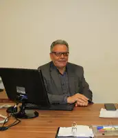 دکتر حسن امامی دانشیار، دانشگاه علوم پزشکی شهید بهشتی